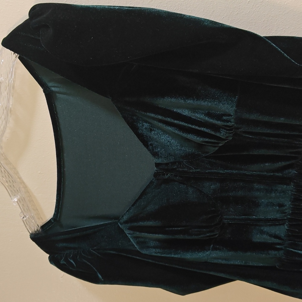 Elegant Green Velvet Dress